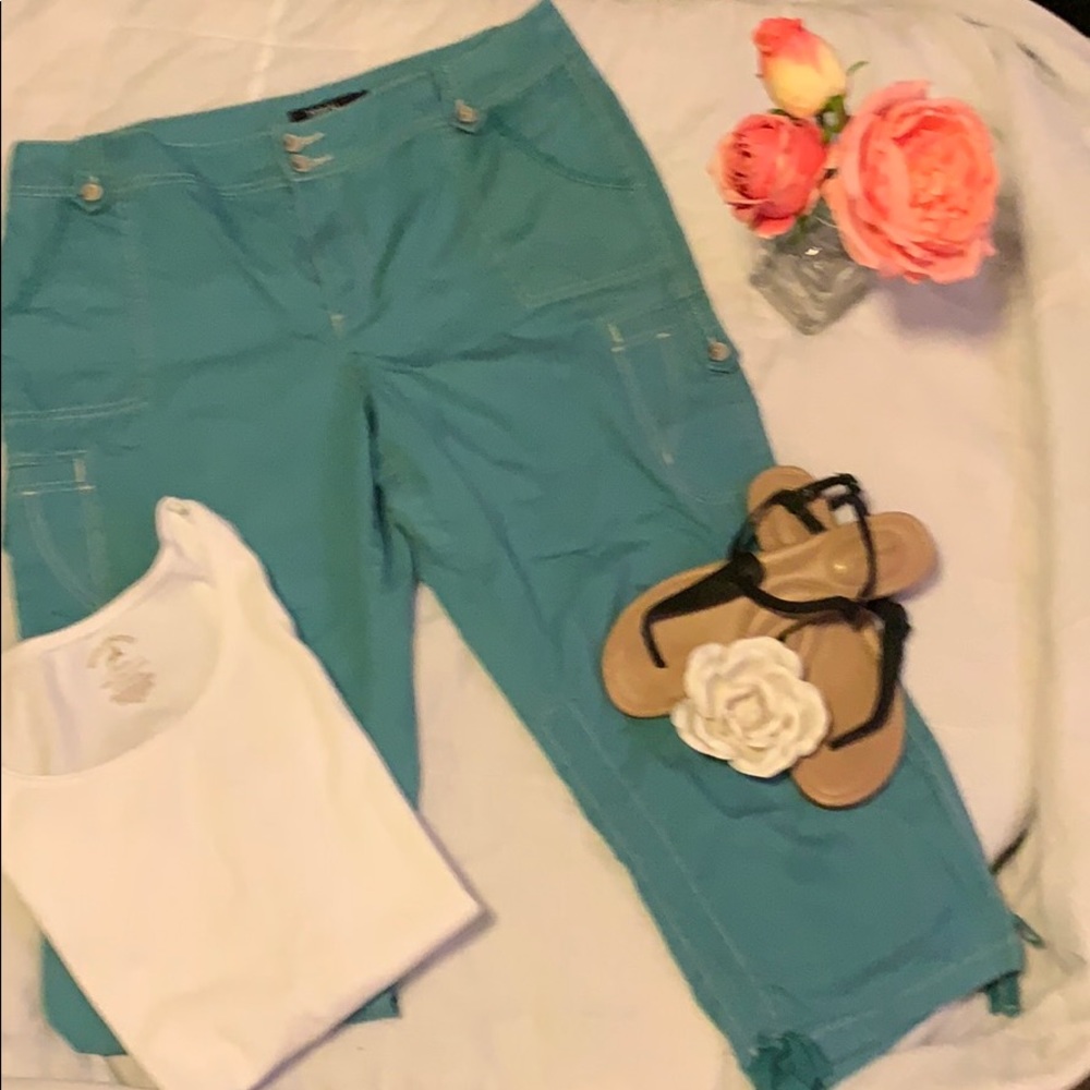 TRIBAL SEAFOAM COLOR CAPRIS